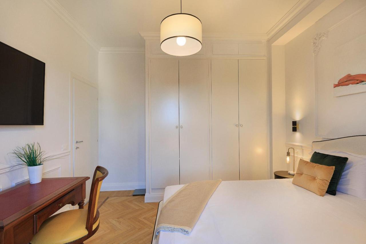 Apartamento Iris Lejlighed Lesa Eksteriør billede